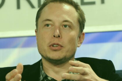 Tesla Shares Fall Over 5% In Overnight Trading As Elon Musk Jumps Back Into Politics